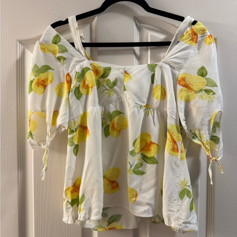 Saks Fifth Avenue White Blouse with Lemon Print